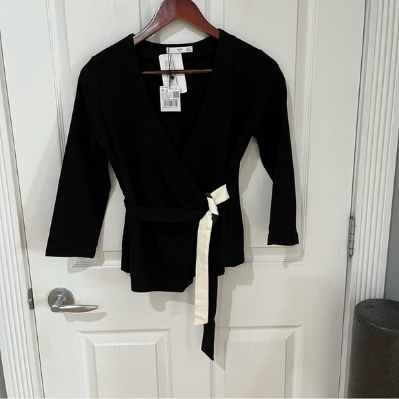 MNG Jackets & Blazers - Ladies black crossover tie top black and white size xs
